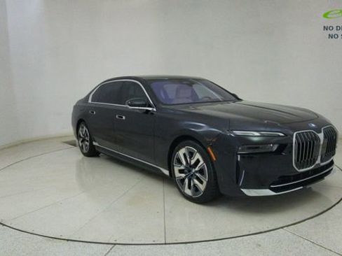 Used 2023 BMW i7 xDrive60 AWD/4WD image 71