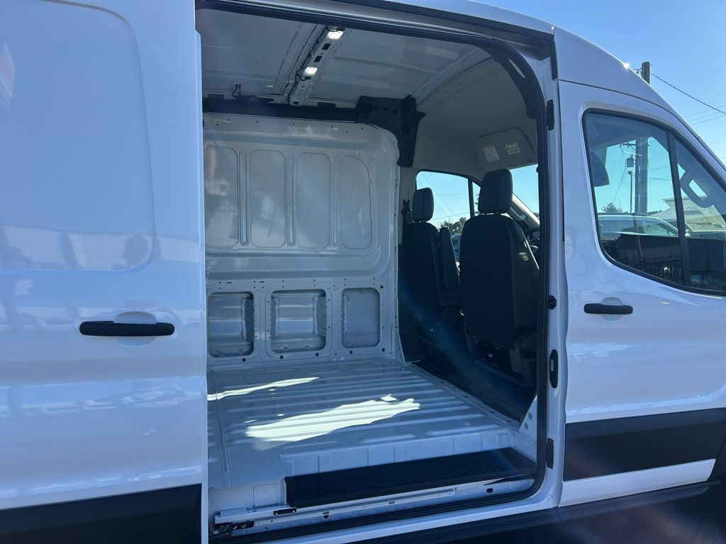 New 2026 Ford Transit 250 148 Medium Roof RWD image 29