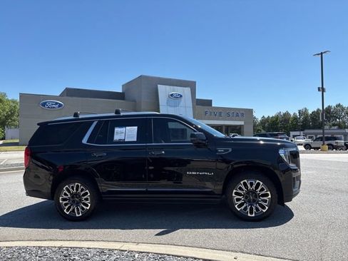 Used 2023 GMC Yukon Denali Ultimate AWD/4WD image 1