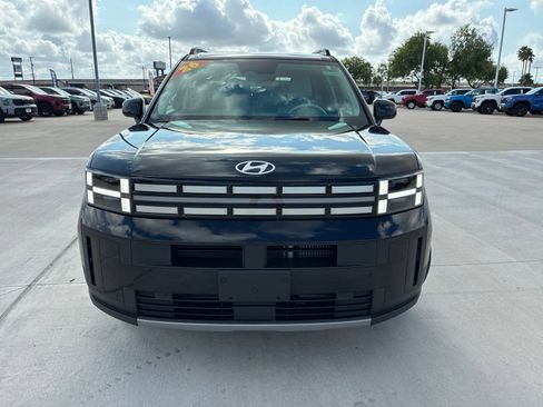 Used 2026 Hyundai Santa Fe SEL FWD image 2