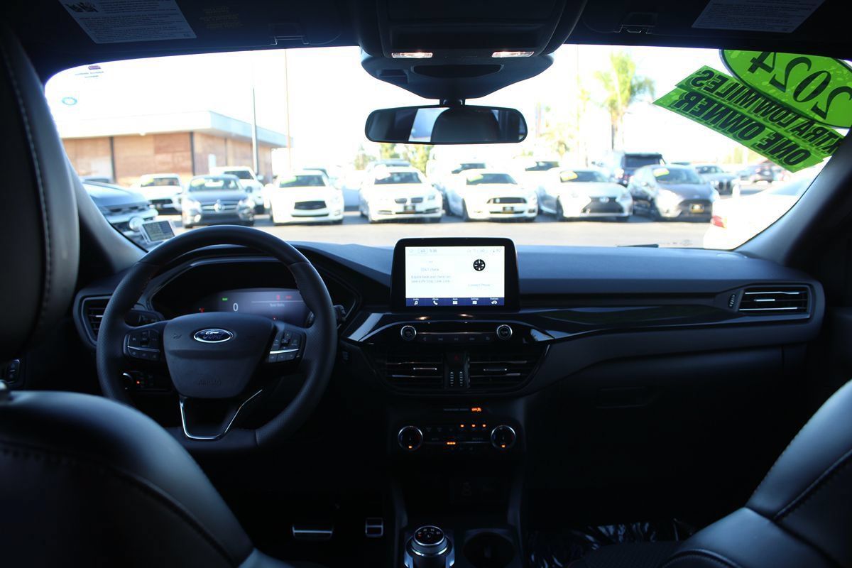 Used 2024 Ford Escape ST-Line w/ Equipment Group 301A FWD image 26