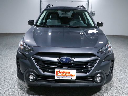 Used 2023 Subaru Outback Premium AWD/4WD image 4