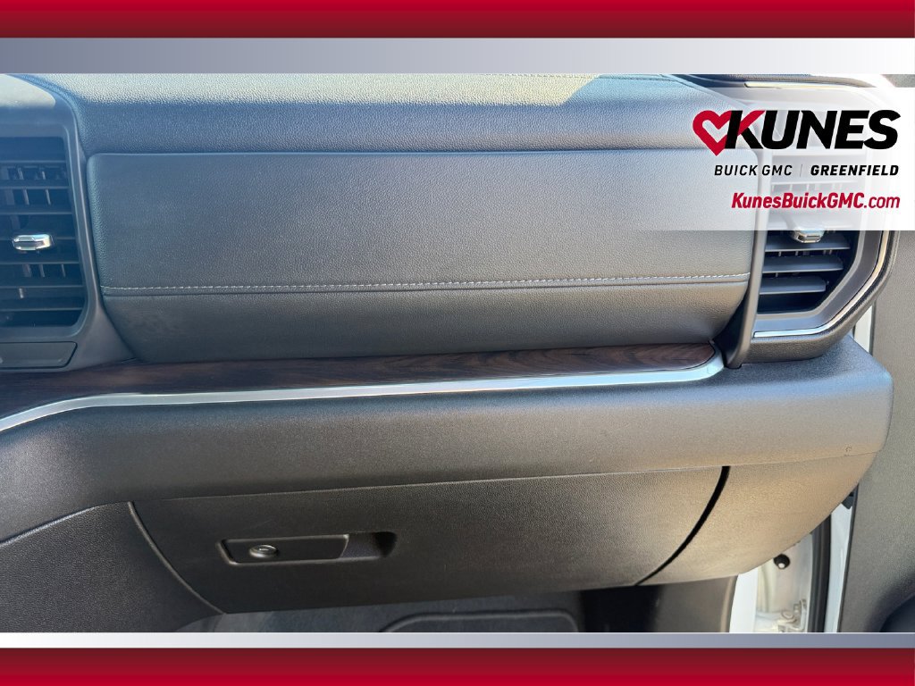 Used 2025 GMC Sierra 1500 SLT AWD/4WD image 39
