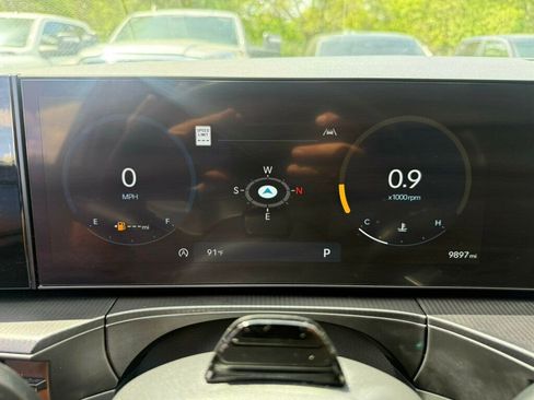 Used 2025 Hyundai Santa Fe Calligraphy image 4