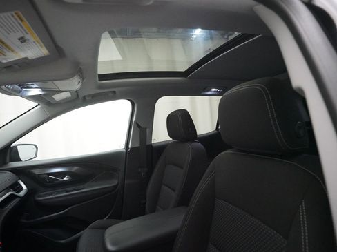 Used 2022 GMC Terrain SLE w/ Driver Convenience Package image 32