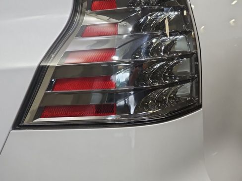 Certified 2023 Lexus GX 460 Premium w/ Premium Plus Package AWD/4WD image 35