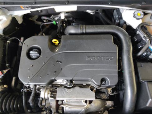 Used 2024 Chevrolet Malibu LT image 30