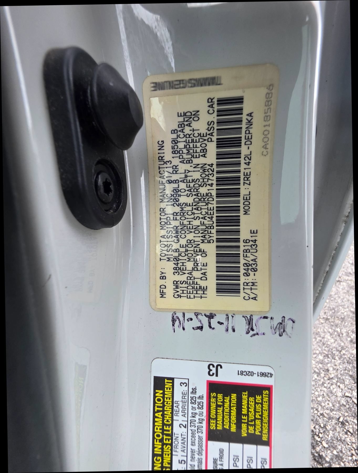 Used 2013 Toyota Corolla LE FWD image 23