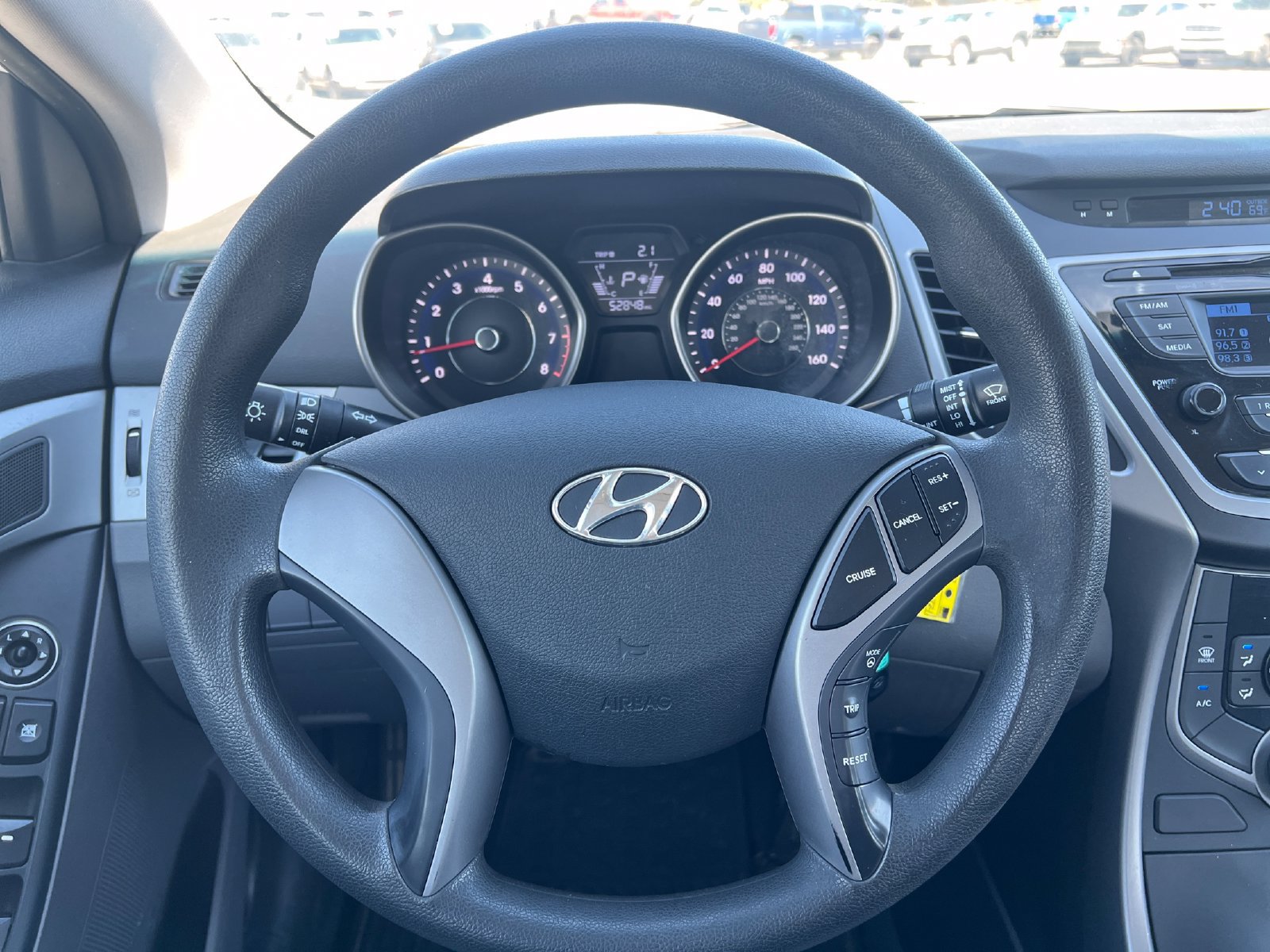 Used 2015 Hyundai Elantra SE FWD image 14