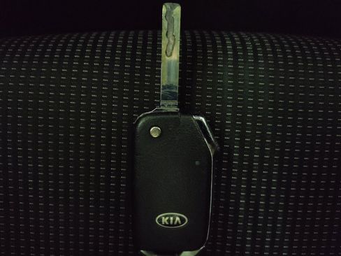 Used 2019 Kia Forte LXS image 32