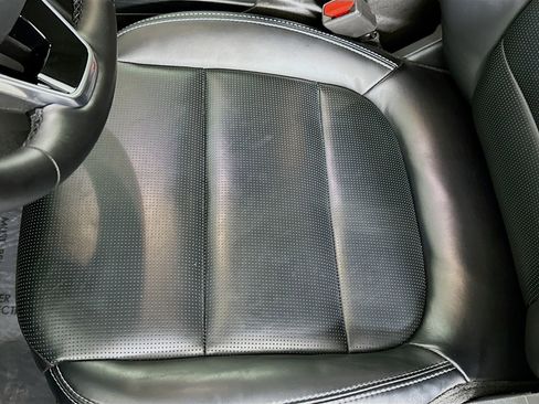 Used 2025 Ford Escape Platinum image 20