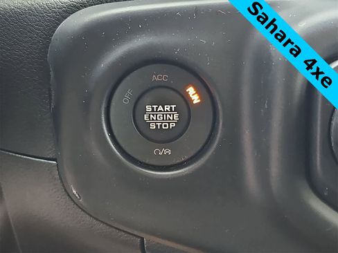 Used 2022 Jeep Wrangler Unlimited Sahara w/ Cold Weather Group image 24