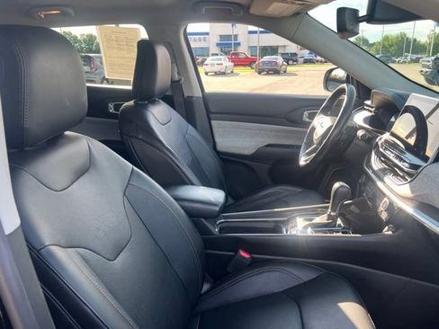 Used 2022 Jeep Compass Latitude AWD/4WD image 36