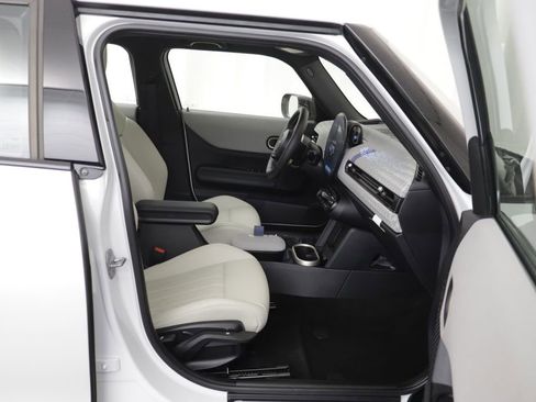 Used 2025 MINI Cooper S FWD image 17