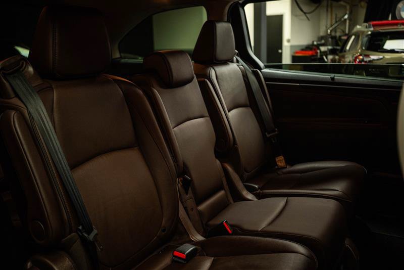 Used 2025 Honda Odyssey Touring image 13