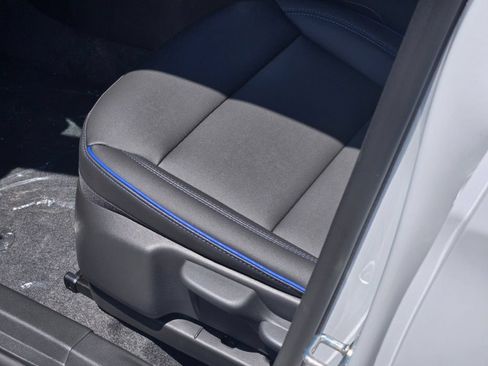 New 2026 Buick Envista Sport Touring FWD image 8