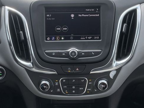 Used 2024 Chevrolet Equinox LT image 18