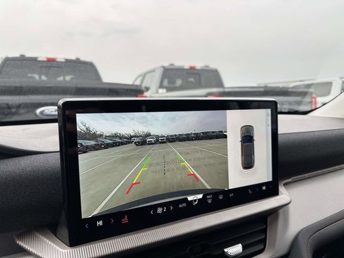 New 2026 Ford Explorer Active image 18