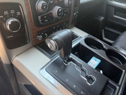 Used 2013 RAM 1500 Laramie w/ Convenience Group AWD/4WD image 28
