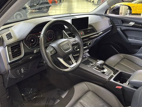 Used 2020 Audi Q5 2.0T Premium Plus w/ Premium Plus Package image 12