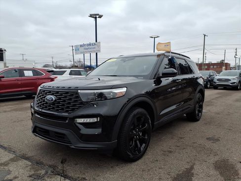 Used 2023 Ford Explorer ST-Line image 1
