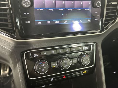 Used 2022 Volkswagen Atlas Cross Sport SEL R-Line image 47