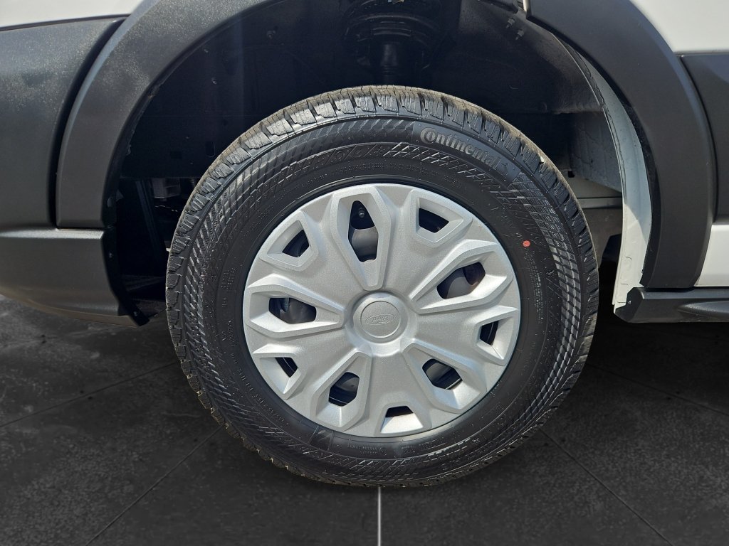 Used 2024 Ford E-Transit Low Roof RWD image 25
