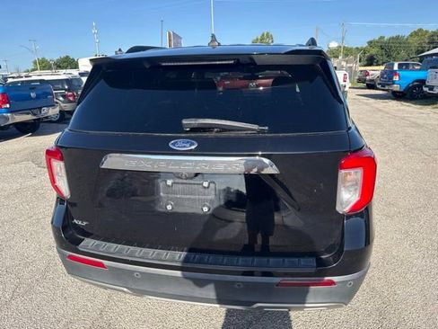Used 2021 Ford Explorer XLT w/ Equipment Group 202A RWD image 5