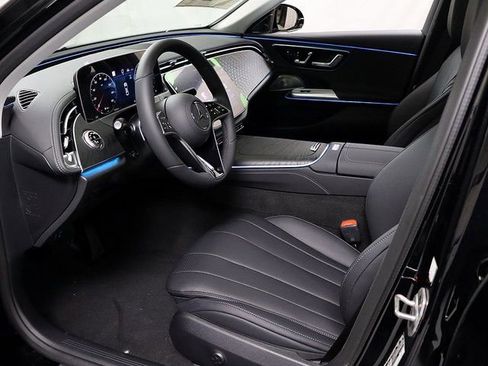 New 2026 Mercedes-Benz E 350 4MATIC Sedan image 11