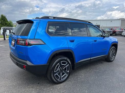 New 2026 Jeep Cherokee Laredo AWD/4WD image 8