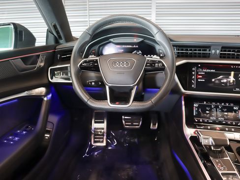 Used 2023 Audi RS 7 Sportback w/ Carbon Optic Package image 18