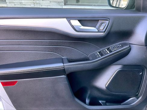 Used 2021 Ford Escape SEL image 15