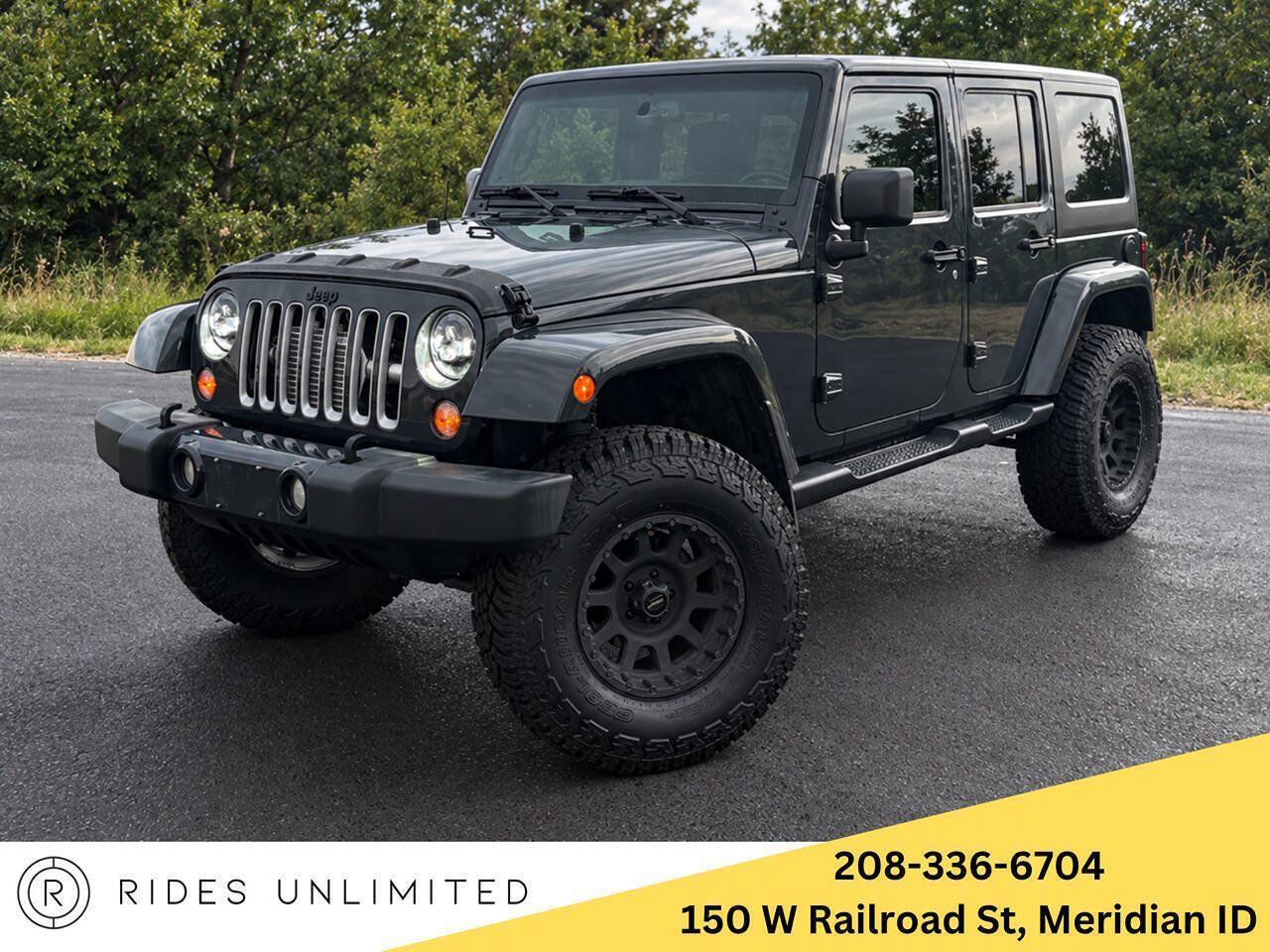 Used 2018 Jeep Wrangler Unlimited Sahara w/ Connectivity Group AWD/4WD image 1