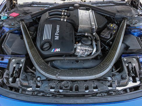 Used 2020 BMW M4 CS w/ Executive Package RWD image 27