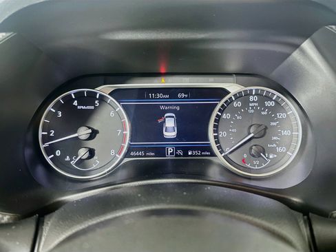 Used 2024 Nissan Sentra SV FWD image 19