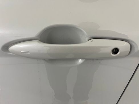 Used 2019 Toyota Camry XSE image 16