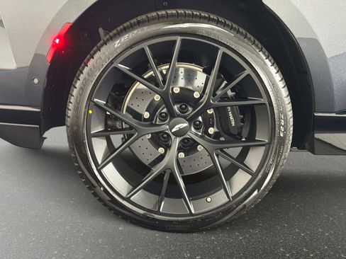 Used 2025 Aston Martin DBX 707 AWD/4WD image 17