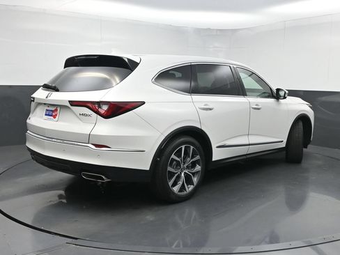 Used 2023 Acura MDX w/ Technology Package FWD image 30