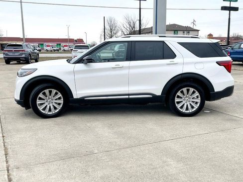 Used 2025 Ford Explorer Platinum w/ LUX Leather Package image 6