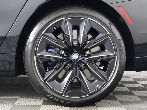 Certified 2023 BMW 760i xDrive AWD/4WD image 16
