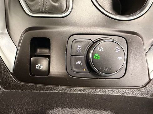Used 2018 Chevrolet Traverse High Country AWD/4WD image 35