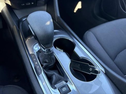 Used 2024 Chevrolet Malibu LT image 25