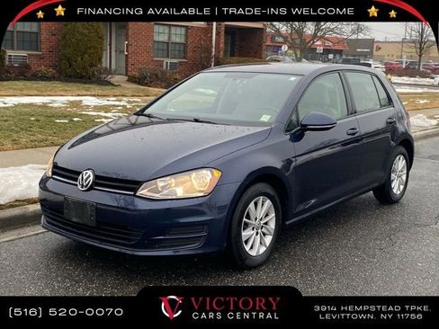 Used 2015 Volkswagen Golf S image 1