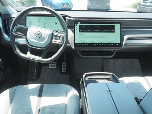 Used 2023 Rivian R1S Launch Edition AWD/4WD image 17