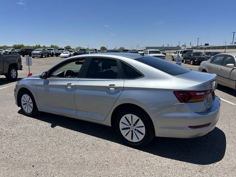 Used 2019 Volkswagen Jetta S FWD image 3