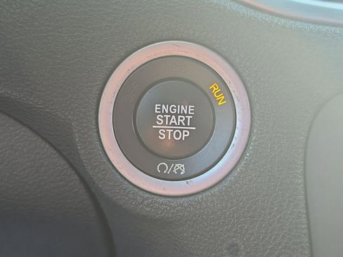Used 2019 Dodge Charger GT RWD image 6