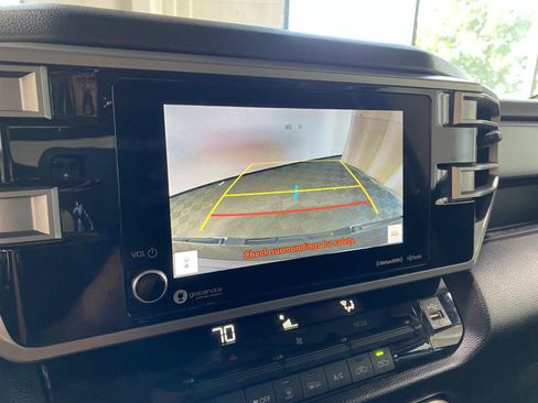 Used 2023 Toyota Tundra SR5 w/ SR5 Convenience Package AWD/4WD image 10