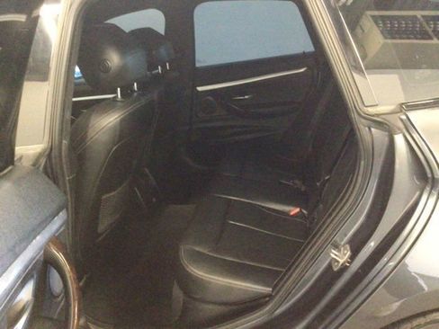 Used 2017 BMW 330i Gran Turismo xDrive image 23