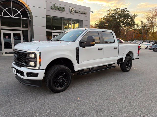 Used 2024 Ford F250 XL w/ STX Appearance Package AWD/4WD image 2