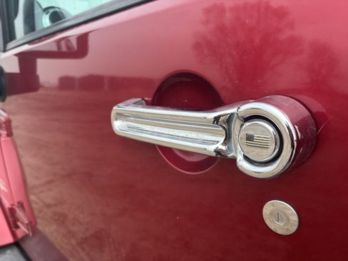 Used 2012 Jeep Wrangler Unlimited Sahara w/ Dual Top Group image 14